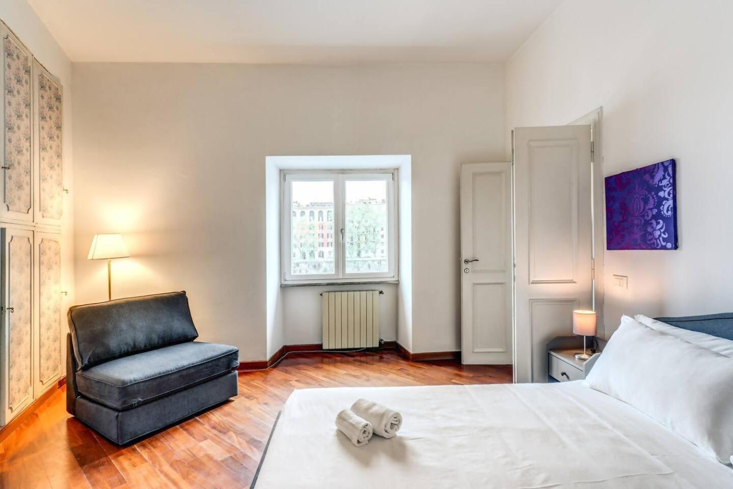 Splendid Flat On The Tiber River Roma Eksteriør bilde