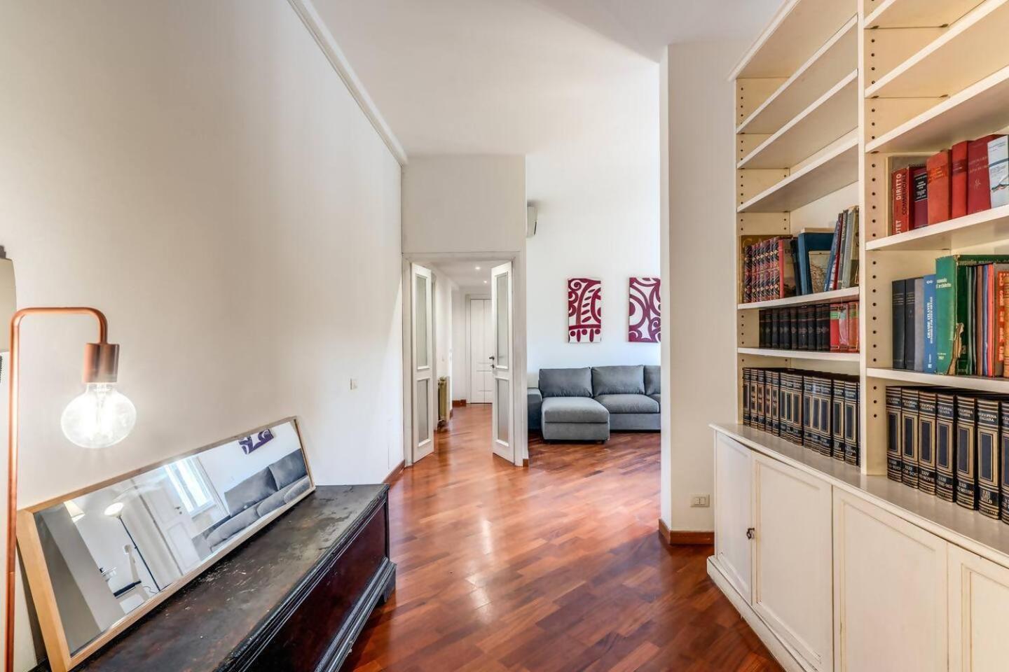 Splendid Flat On The Tiber River Roma Eksteriør bilde