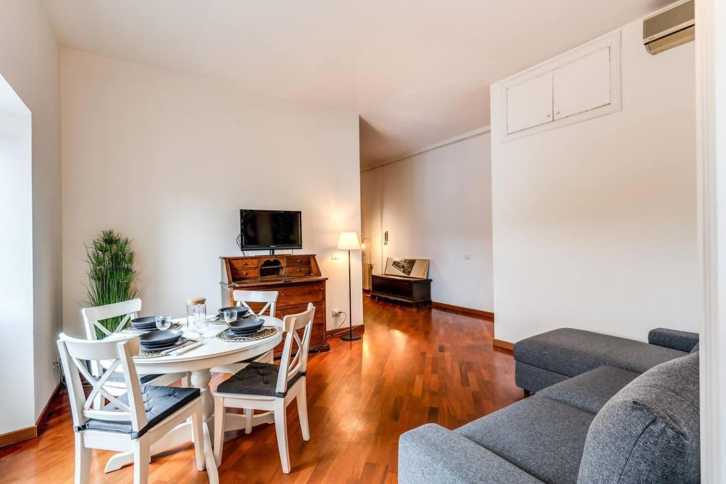 Splendid Flat On The Tiber River Roma Eksteriør bilde